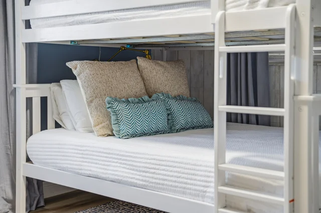 Bedroom image 1