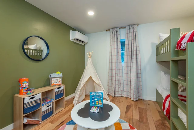 Bedroom image 1