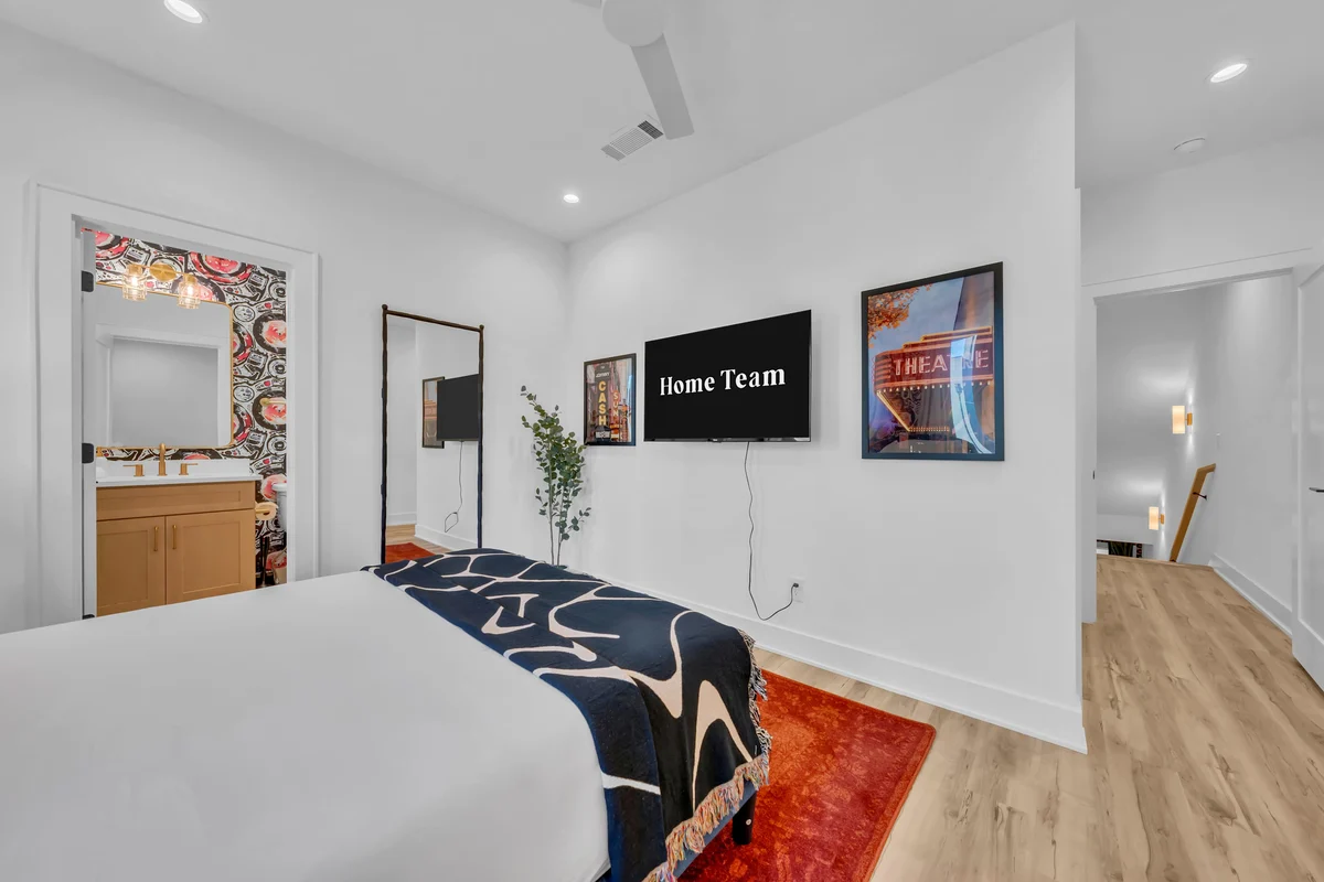 Bedroom image 1