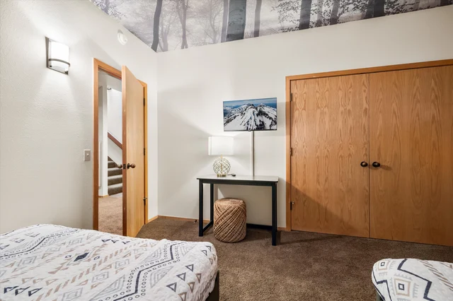Bedroom image 1