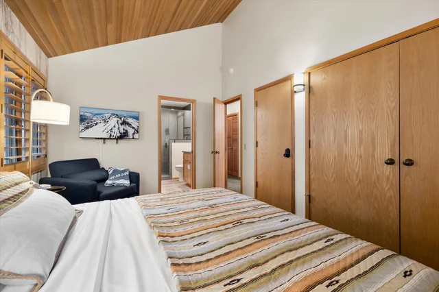 Bedroom image 1