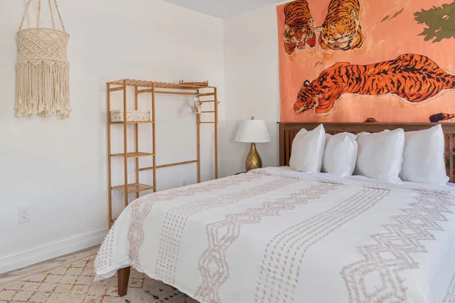 Bedroom image 1