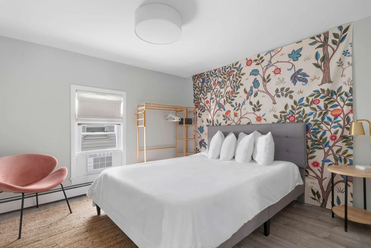 Bedroom image 1