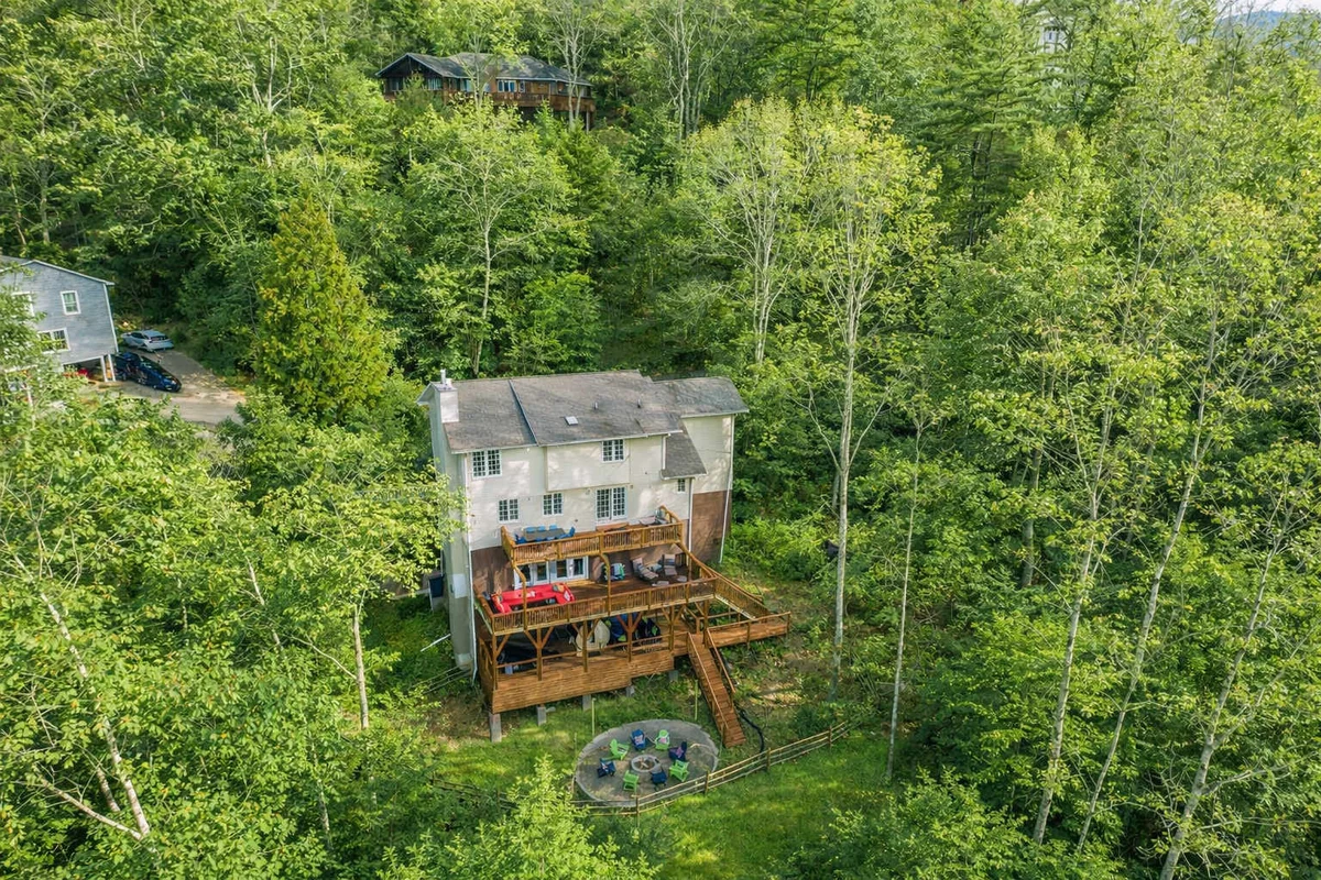 Home in Asheville property photo 26