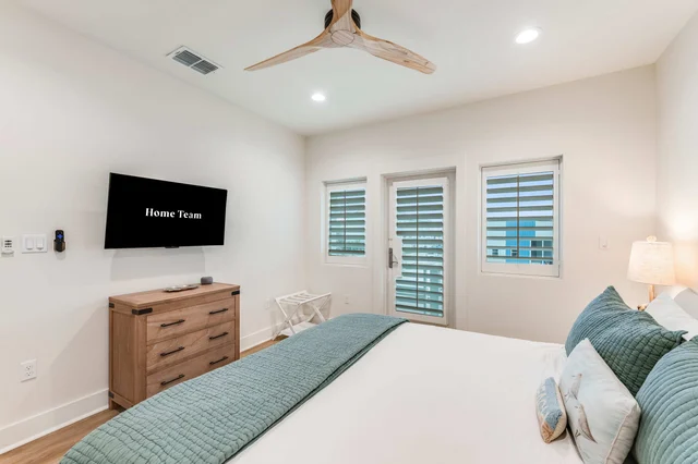 Bedroom image 1