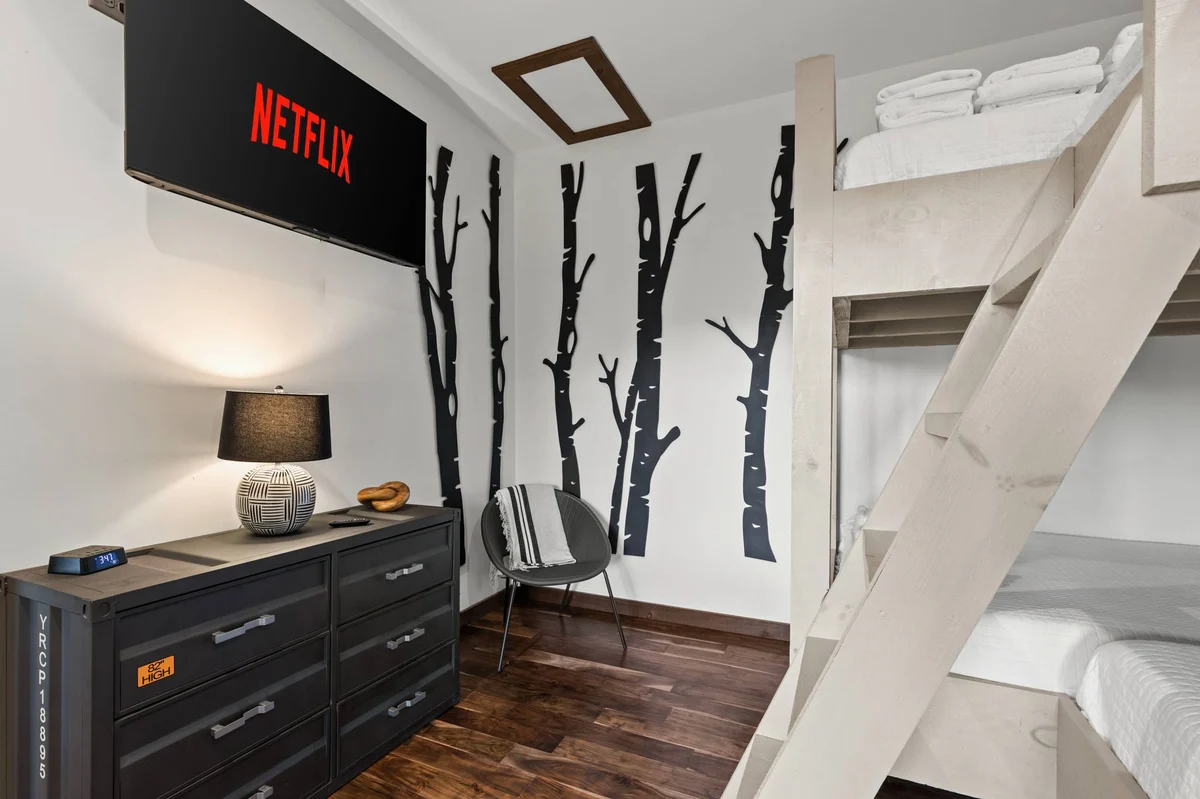 Bedroom image 1