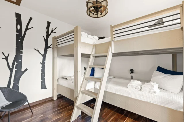 Bedroom image 1