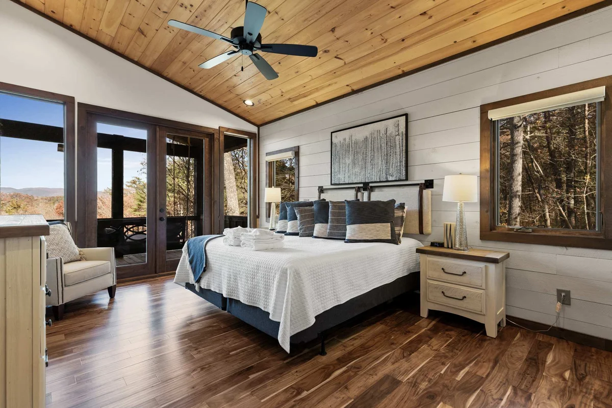 Bedroom image 1