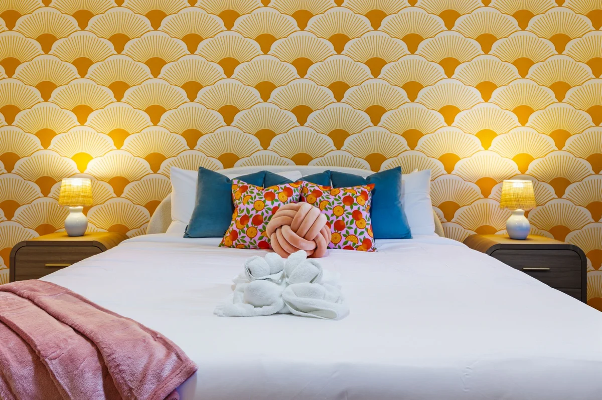 Bedroom image 1