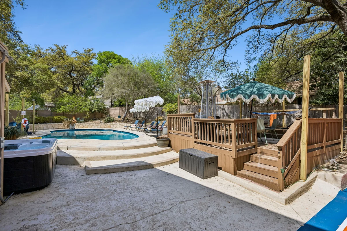 Home in San Antonio property photo 2