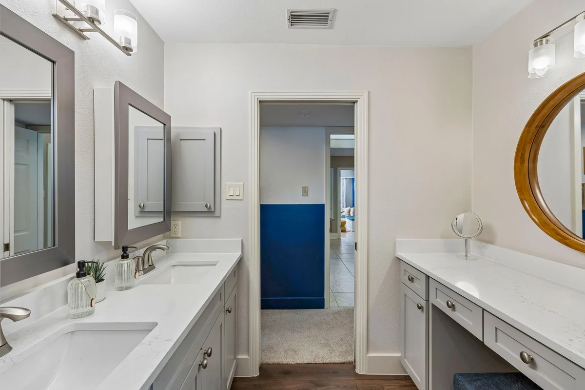 Home in San Antonio property photo 10