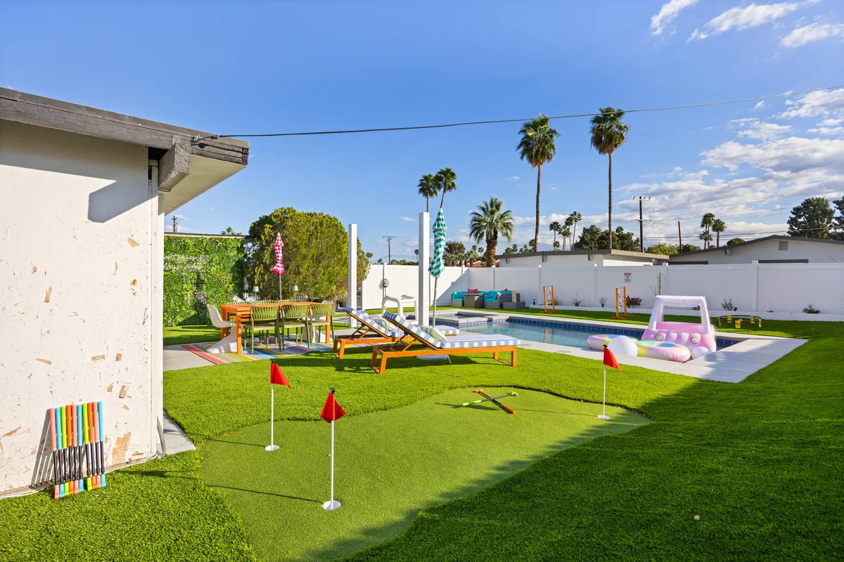 Peaks & Palms Oasis - Heated Pool - Games property photo 4