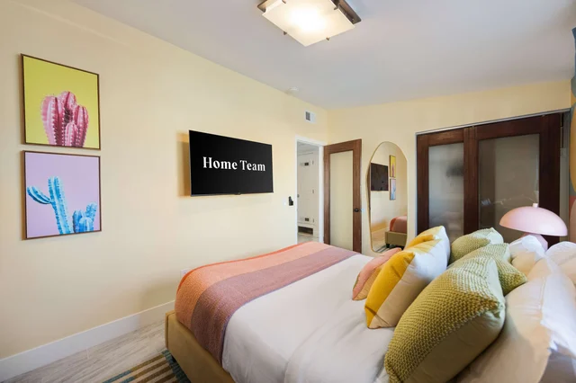 Bedroom image 1