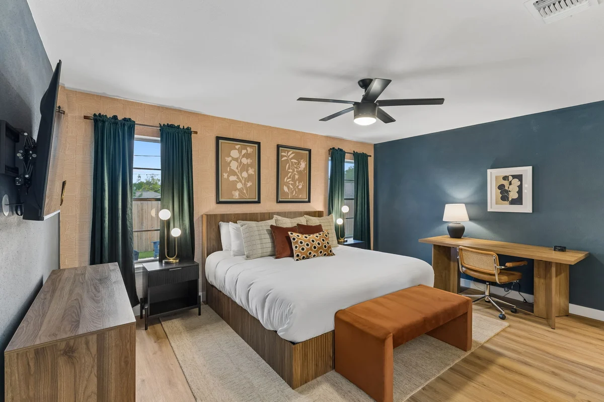 Bedroom image 1
