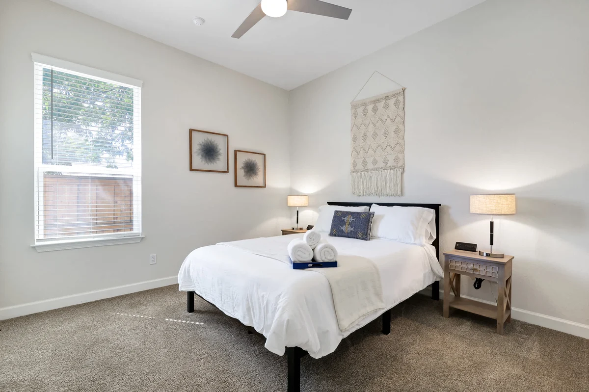 Bedroom image 1