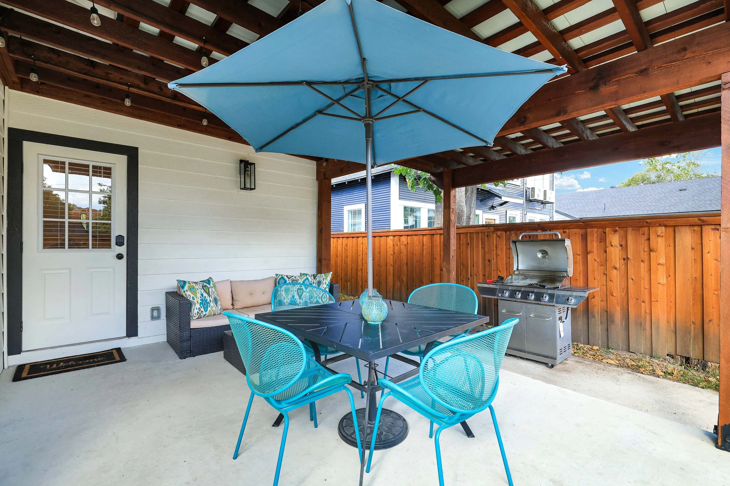Home in San Antonio property photo 3