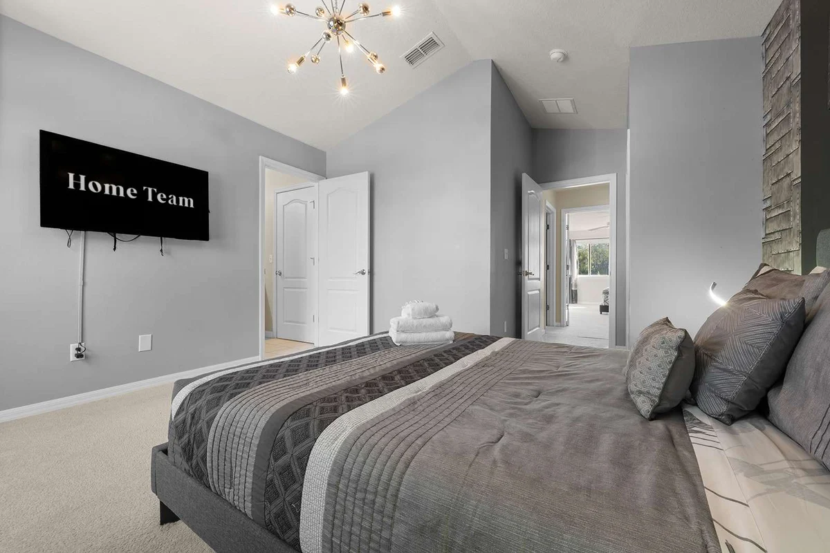 Bedroom image 1