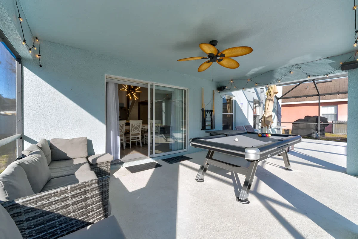 Home in Loughman property photo 3