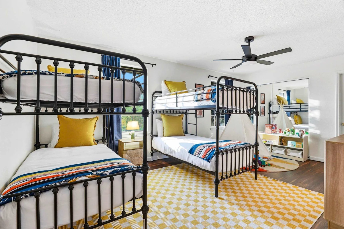Bedroom image 1