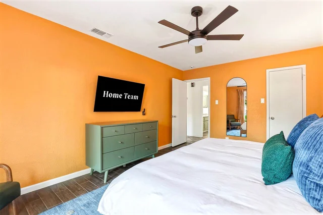 Bedroom image 1