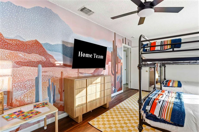 Bedroom image 1