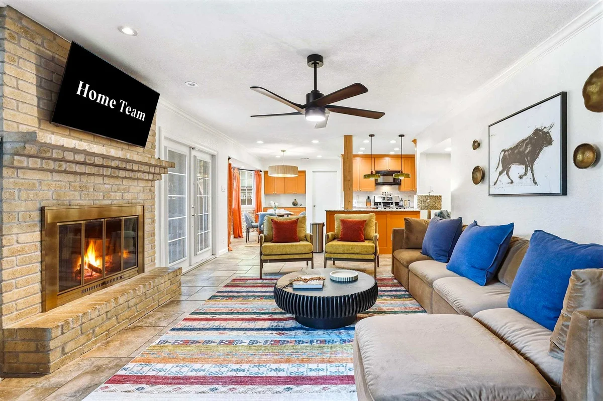 Home in San Antonio property photo 4