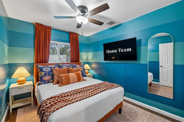 Bedroom image 1