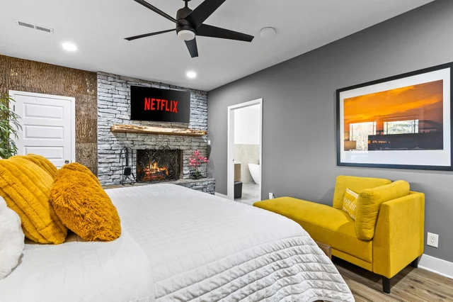Bedroom image 1