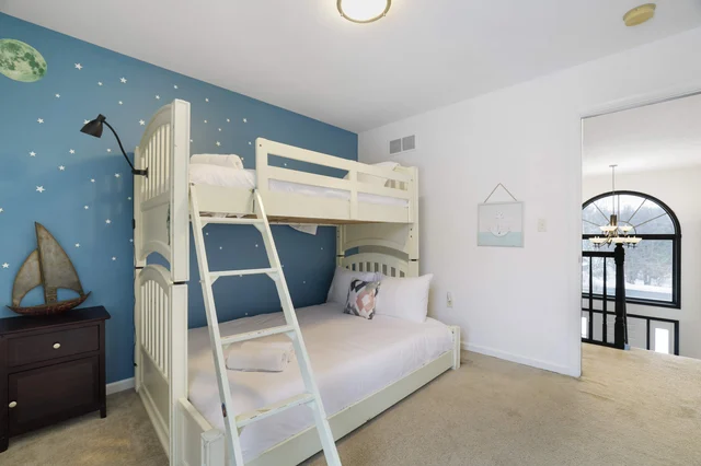 Bedroom image 1