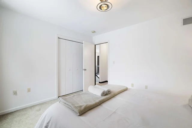 Bedroom image 1