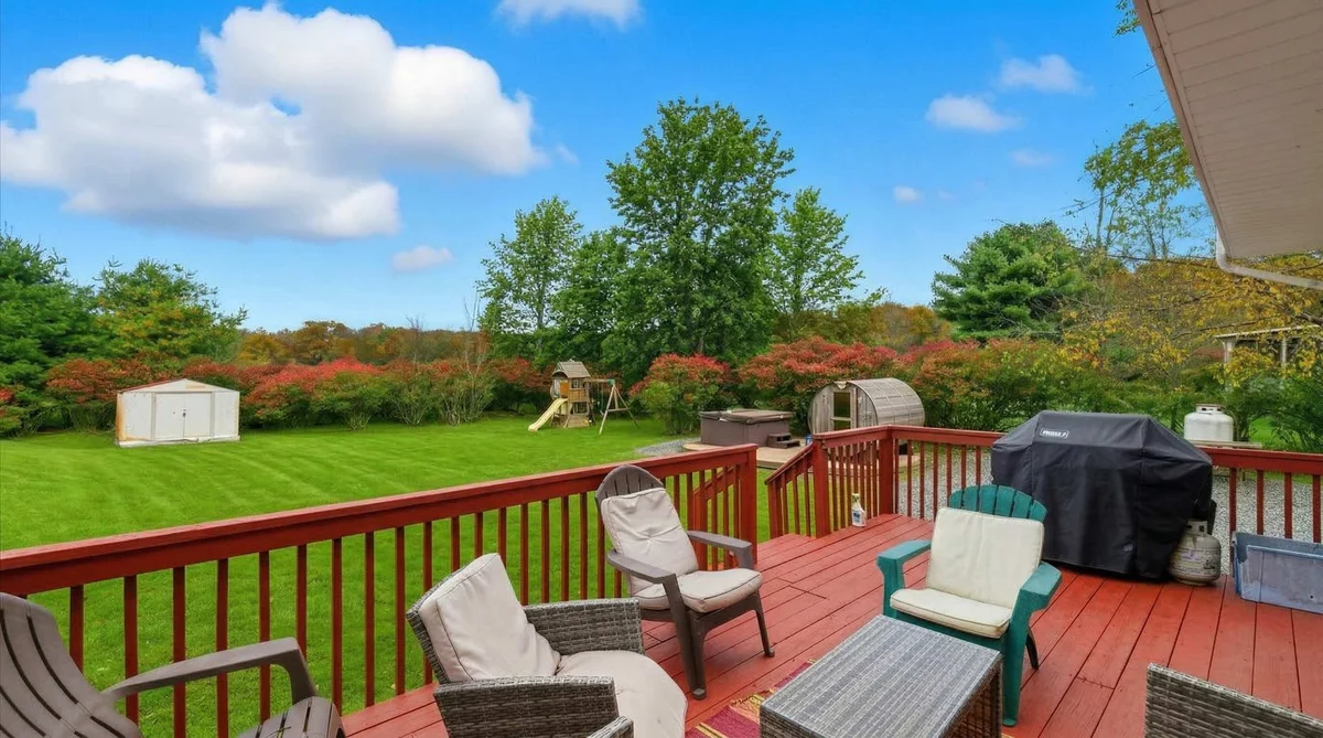 Hot Tub, Sauna, Game Room, Fire Pit property photo 3