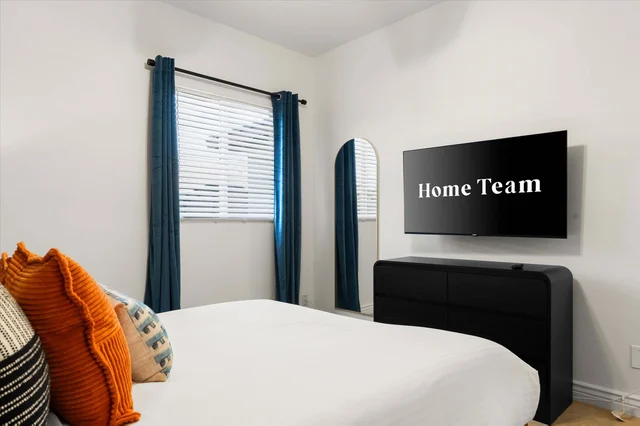 Bedroom image 1