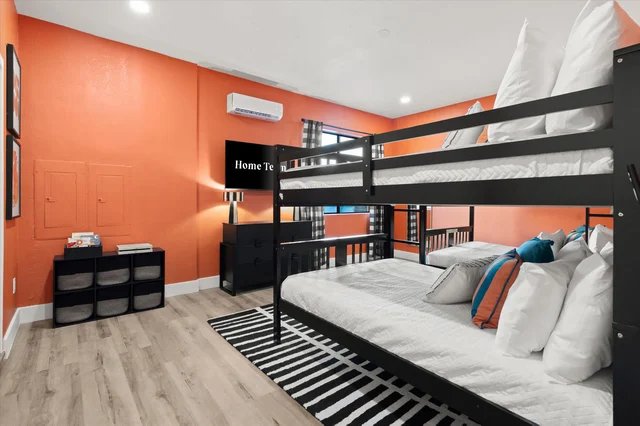 Bedroom image 1