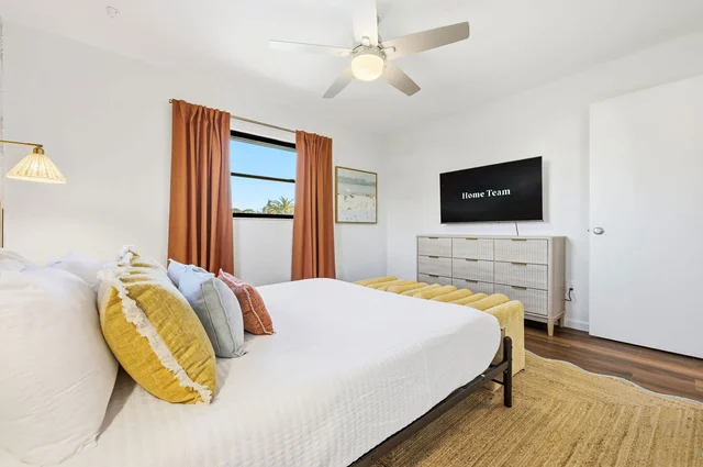 Bedroom image 1