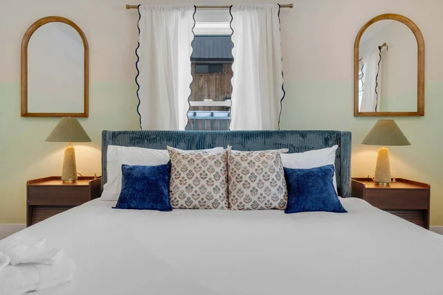 Bedroom image 1