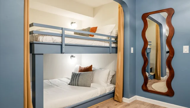 Bedroom image 1