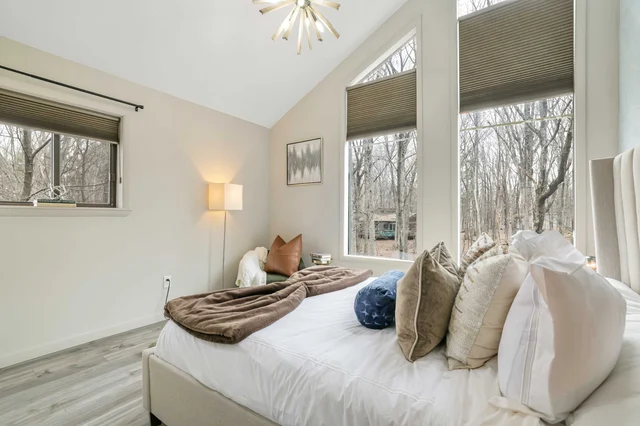 Bedroom image 1