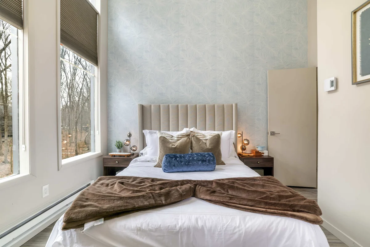 Bedroom image 1