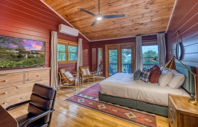 Bedroom image 1