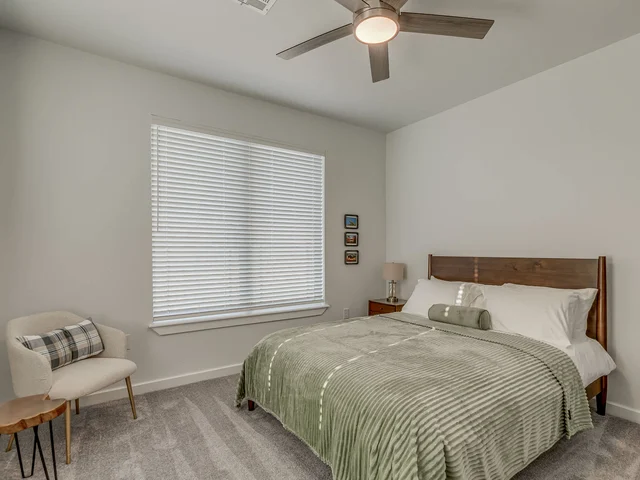 Bedroom image 1
