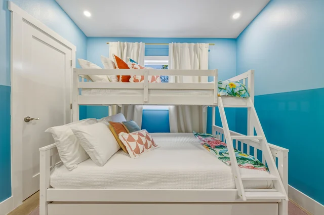 Bedroom image 1