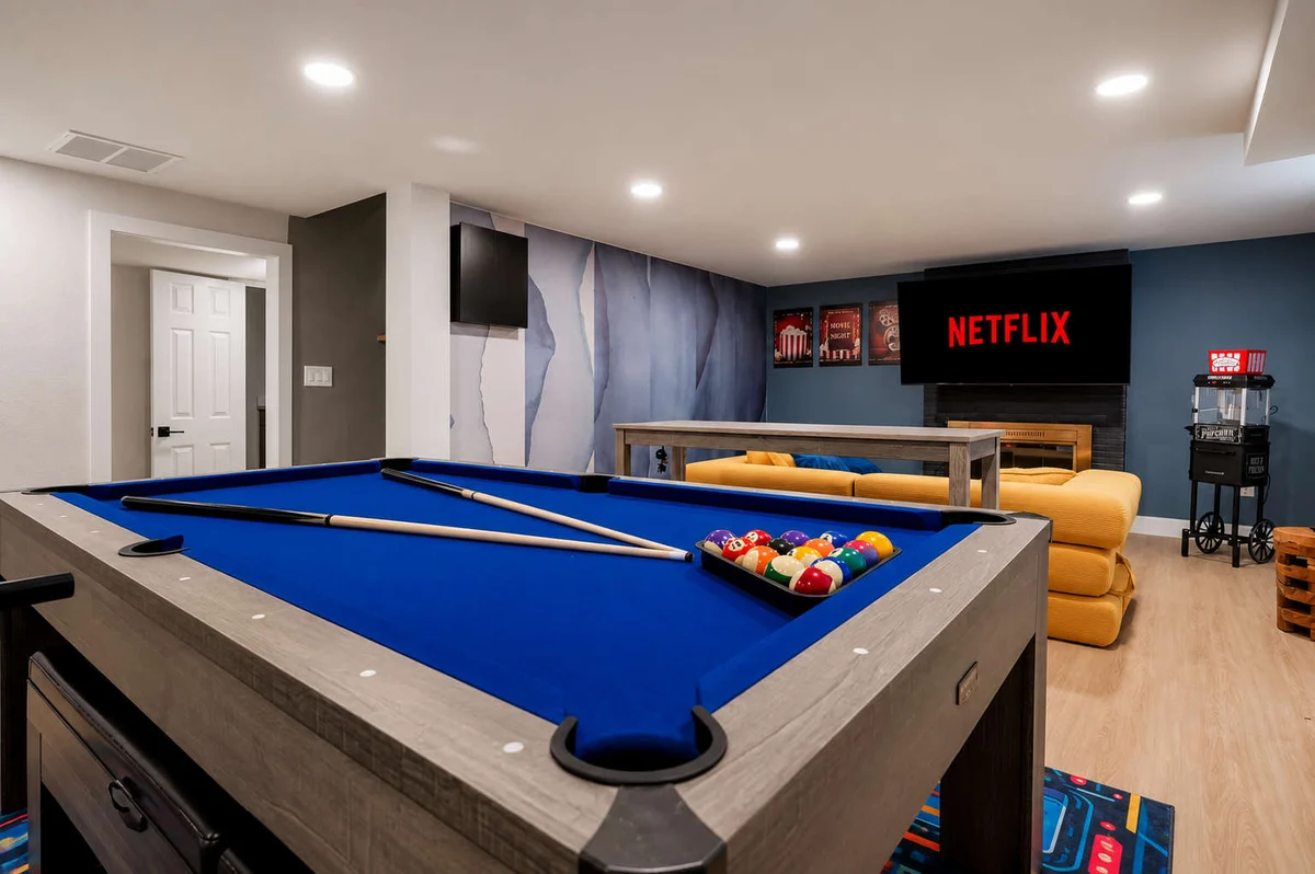 Peak State, Hot Tub, Sauna & Arcade property photo 4