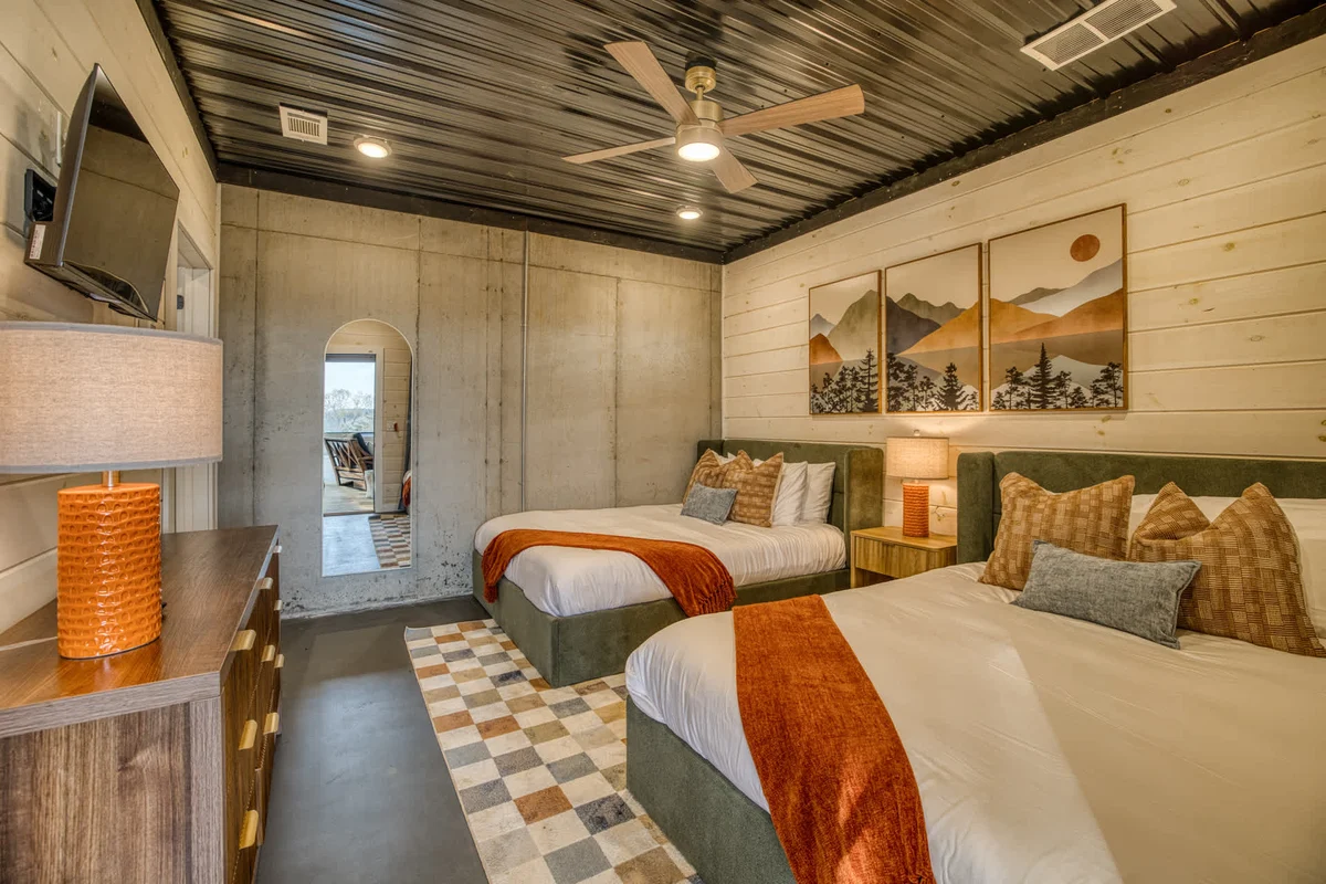 Bedroom image 1