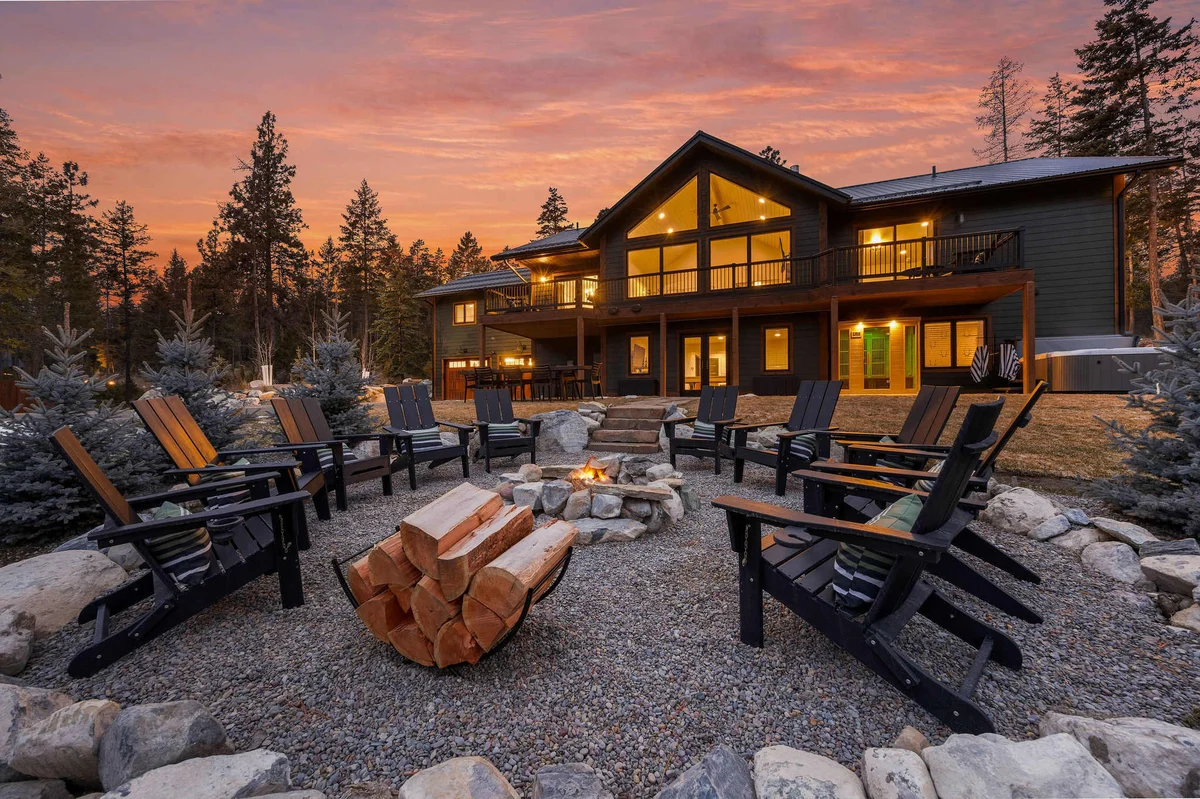 The Tamarack: Fall Basecamp, Sauna & Game Room property photo 5