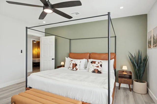 Bedroom image 1