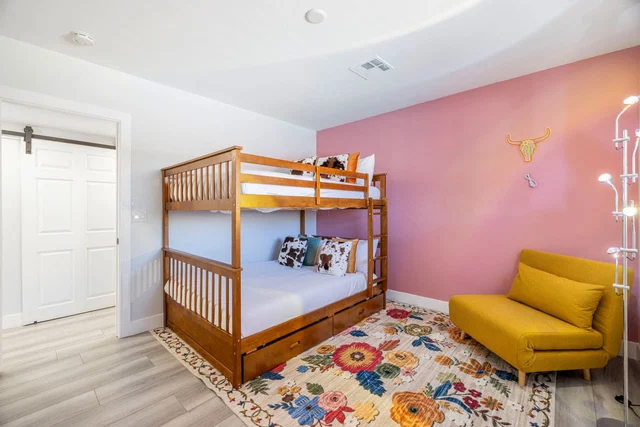 Bedroom image 1