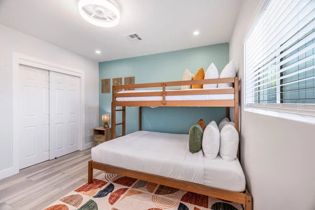 Bedroom image 1