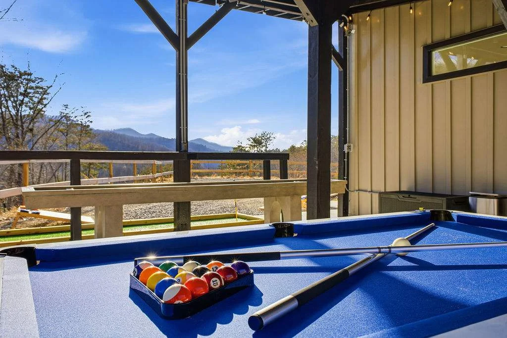 Home in Bryson City property photo 2