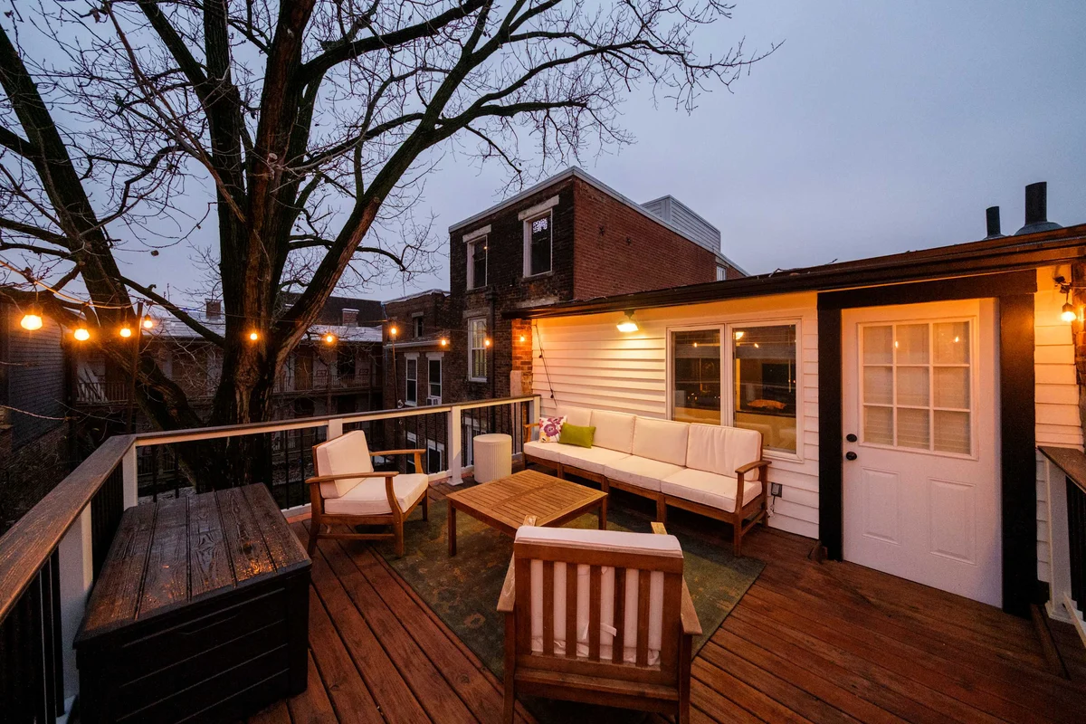 Velvet Haus, Downtown, 3rd Floor Deck, Backyard property photo 3