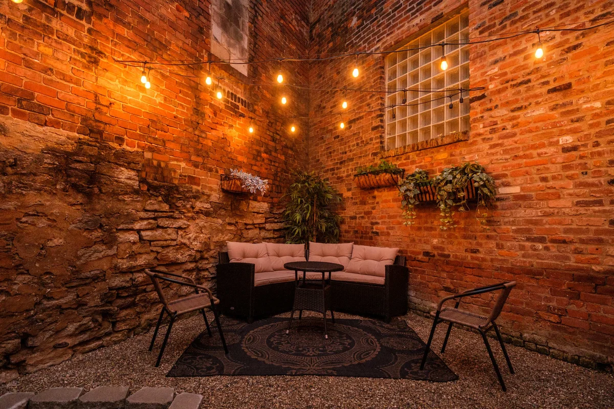 Velvet Haus, Downtown, 3rd Floor Deck, Backyard property photo 4
